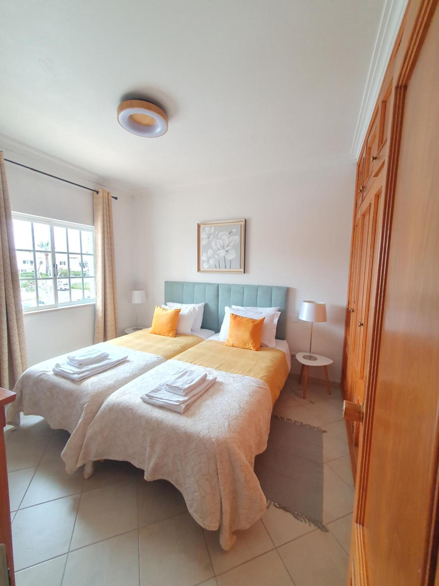 Vila Apartamentos Estrela Lagos Dış mekan fotoğraf