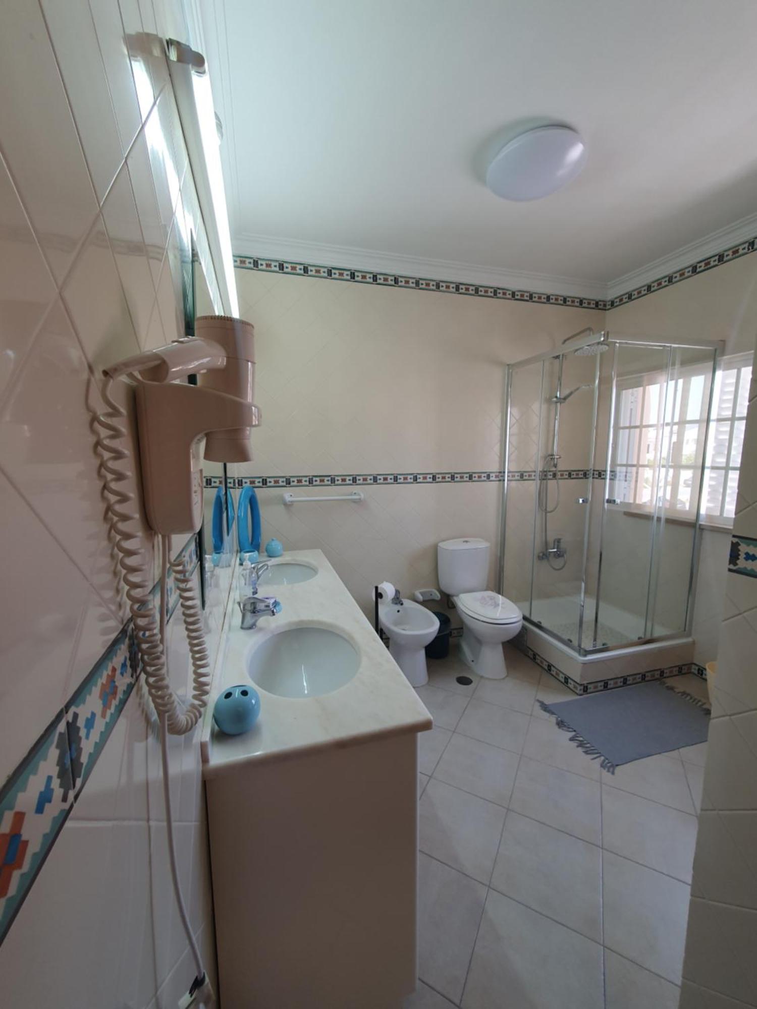 Vila Apartamentos Estrela Lagos Oda fotoğraf