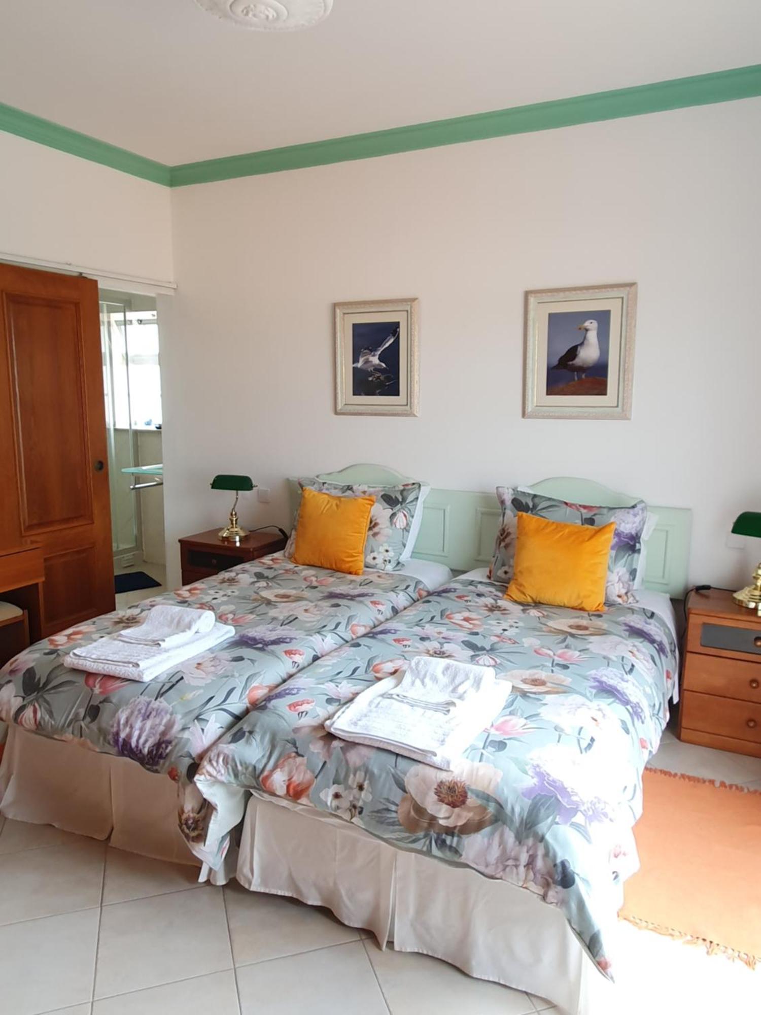 Vila Apartamentos Estrela Lagos Oda fotoğraf