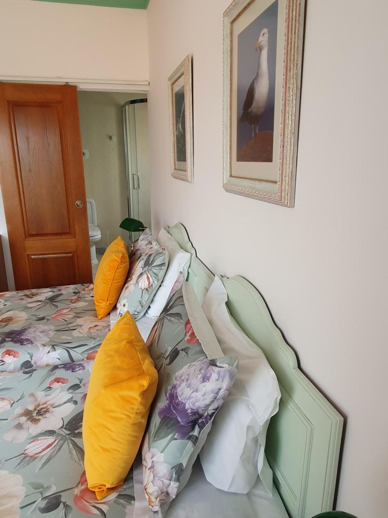 Vila Apartamentos Estrela Lagos Oda fotoğraf